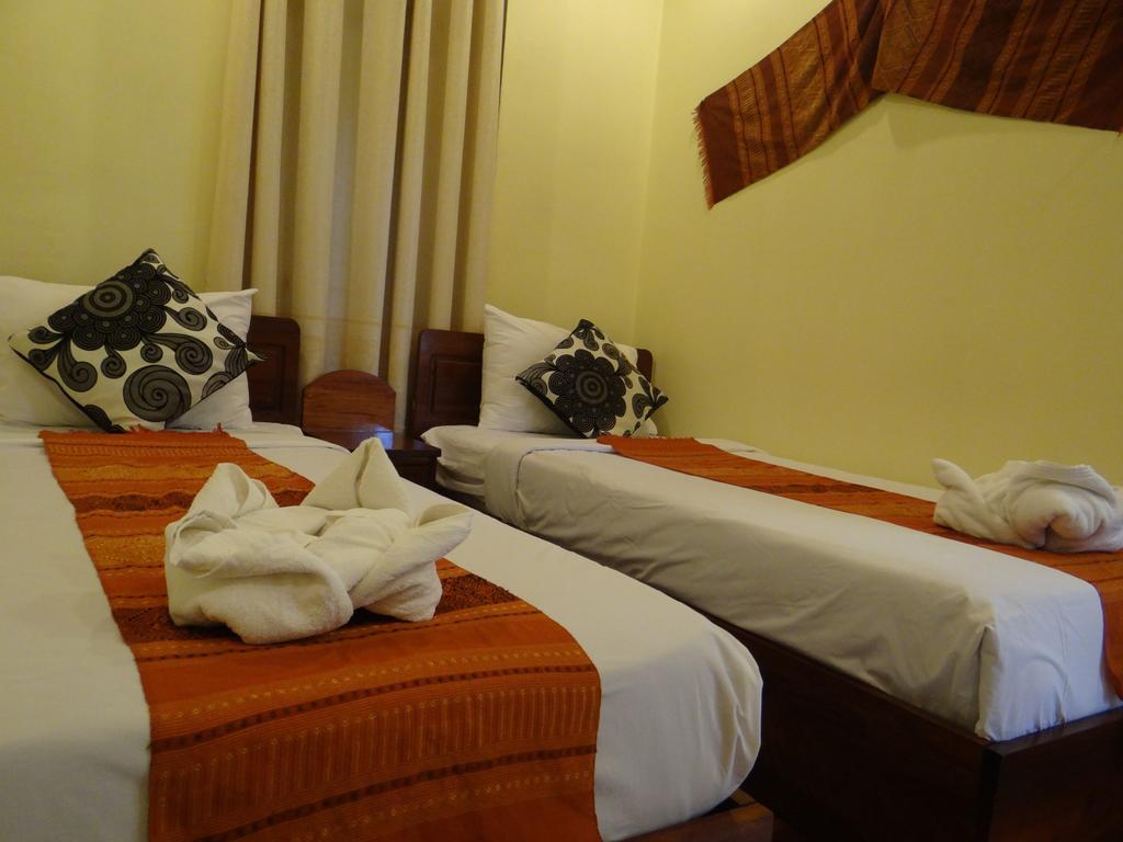 Villa Khili Namkhan Luang Prabang Rum bild