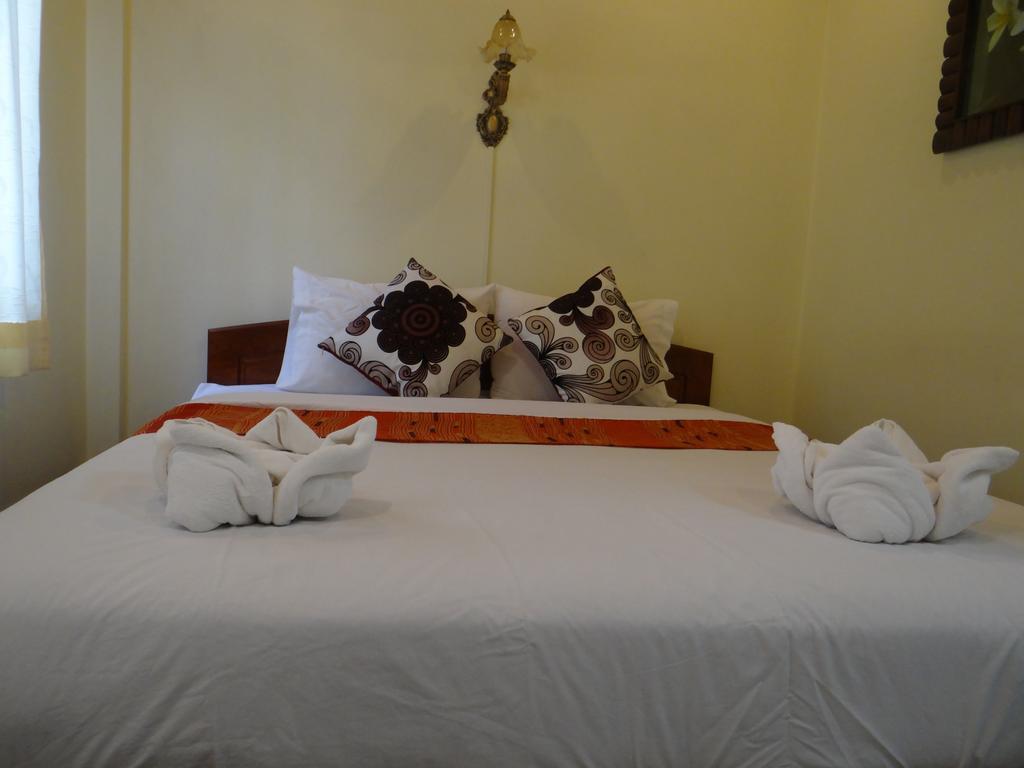 Villa Khili Namkhan Luang Prabang Rum bild