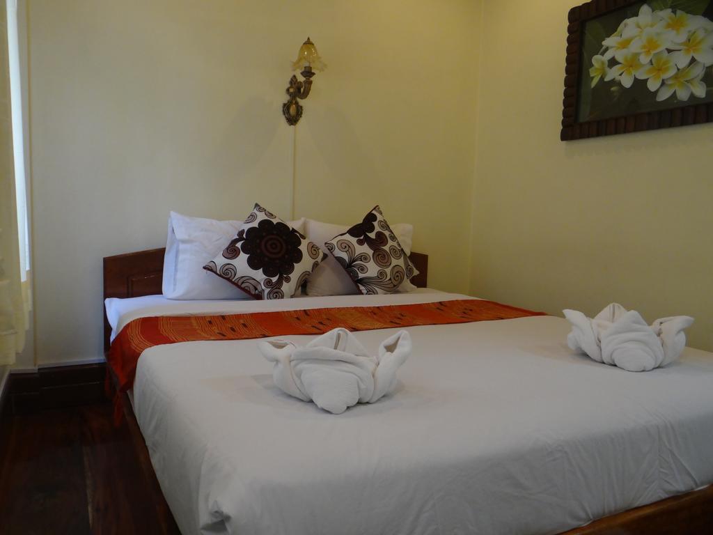 Villa Khili Namkhan Luang Prabang Rum bild